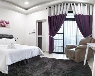 Teratak Persona Homestay. 4 rooms double storey terrace in Kuantan City. - Kuantan
