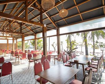 Palm Beach Hotel - Tuy An - Restaurant