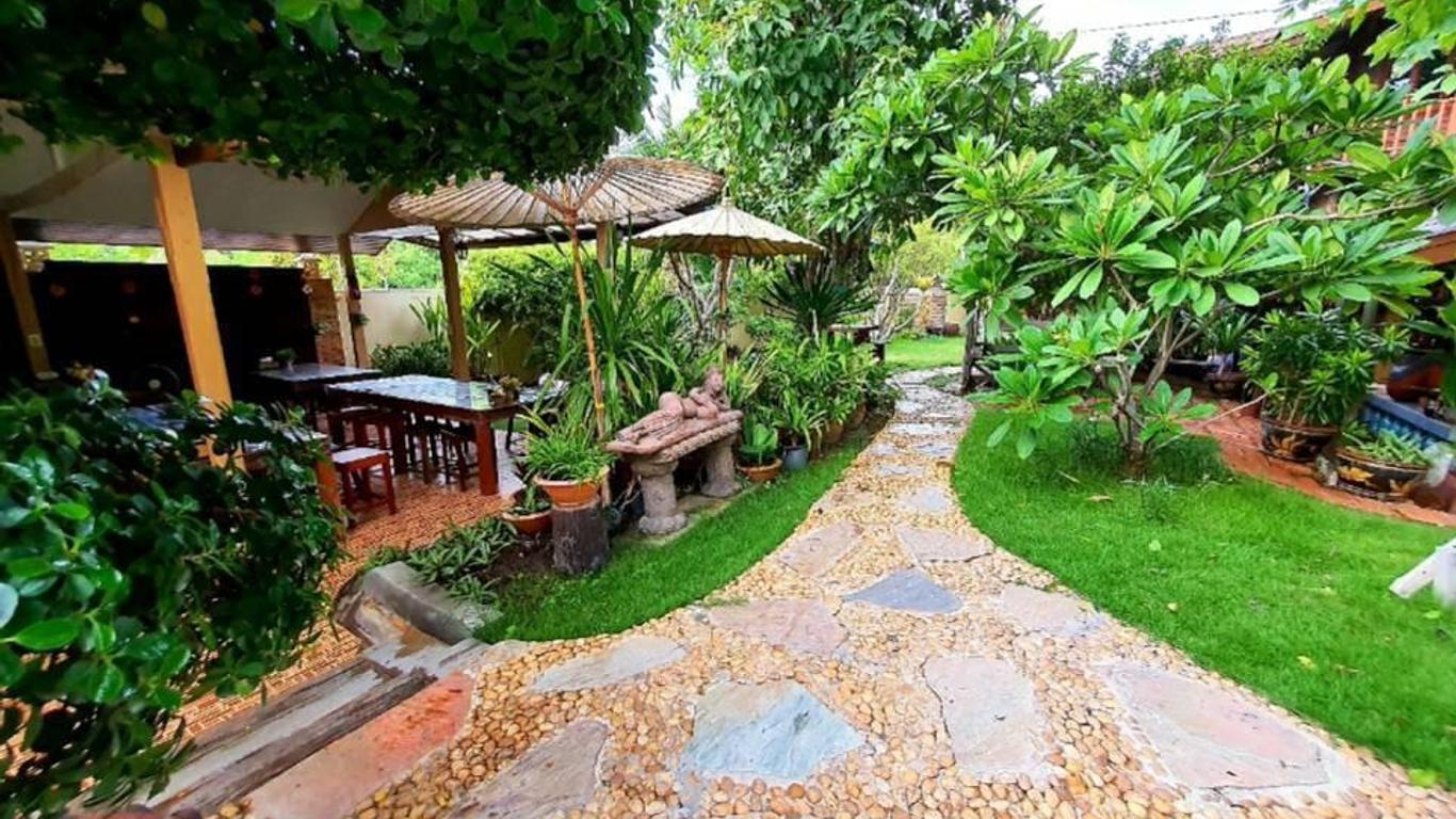 Baan Saranrom