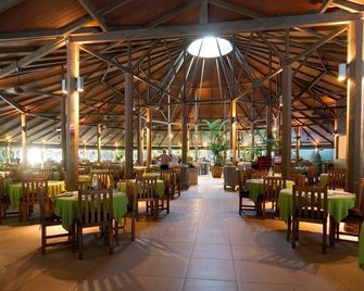 Embudu Village - Embudu - Restaurante