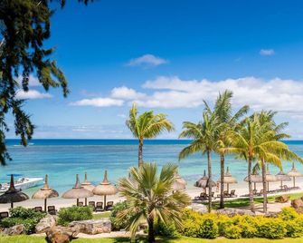 Victoria Beachcomber Resort & Spa - Pointe aux Piments - Playa