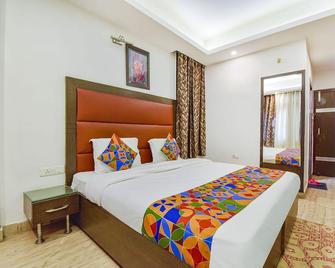 Fabhotel Taj - Jammu - Schlafzimmer