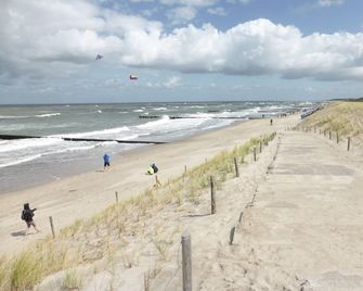 Sun-drenched apartment for 5 pers. in Graal-Müritz - Graal-Müritz - Beach