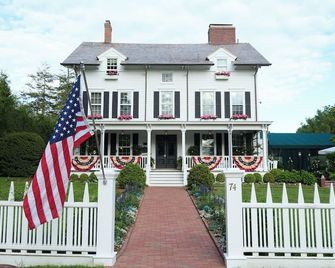 The Hedges Inn - East Hampton - Будівля