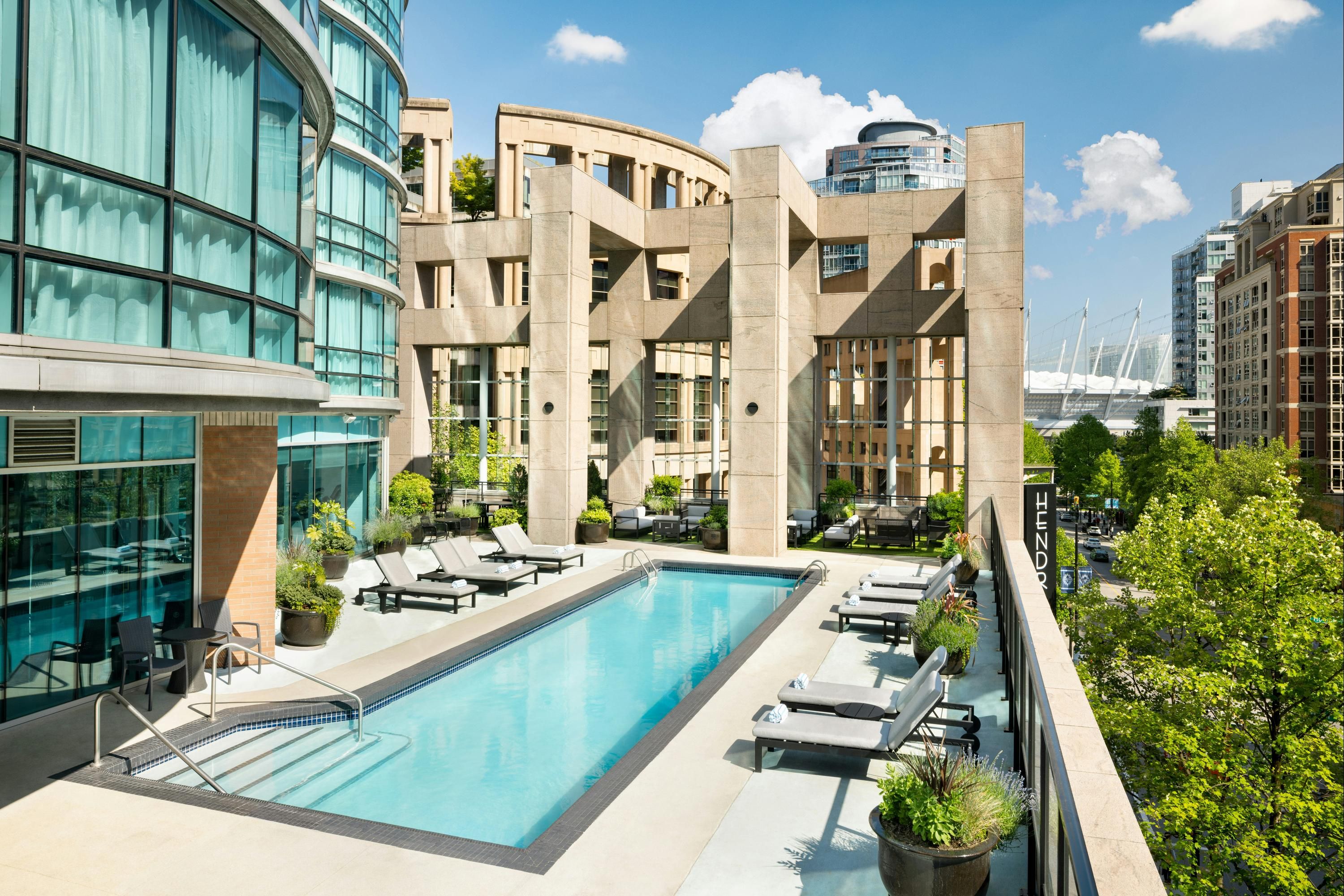 Hilton Vancouver Downtown - ונקובר - בריכה