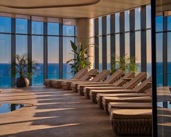 Crowne Plaza Durres By IHG - דורס - בריכה
