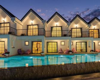 The Autumn Creek Chiangrai - Chiang Rai - Pool