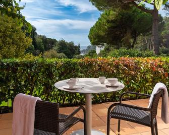 Albamar Apartaments - Lloret de Mar - Patio