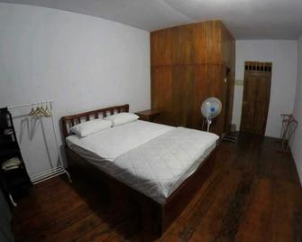 Ora Sunrise View - Northwest Seram - Bedroom