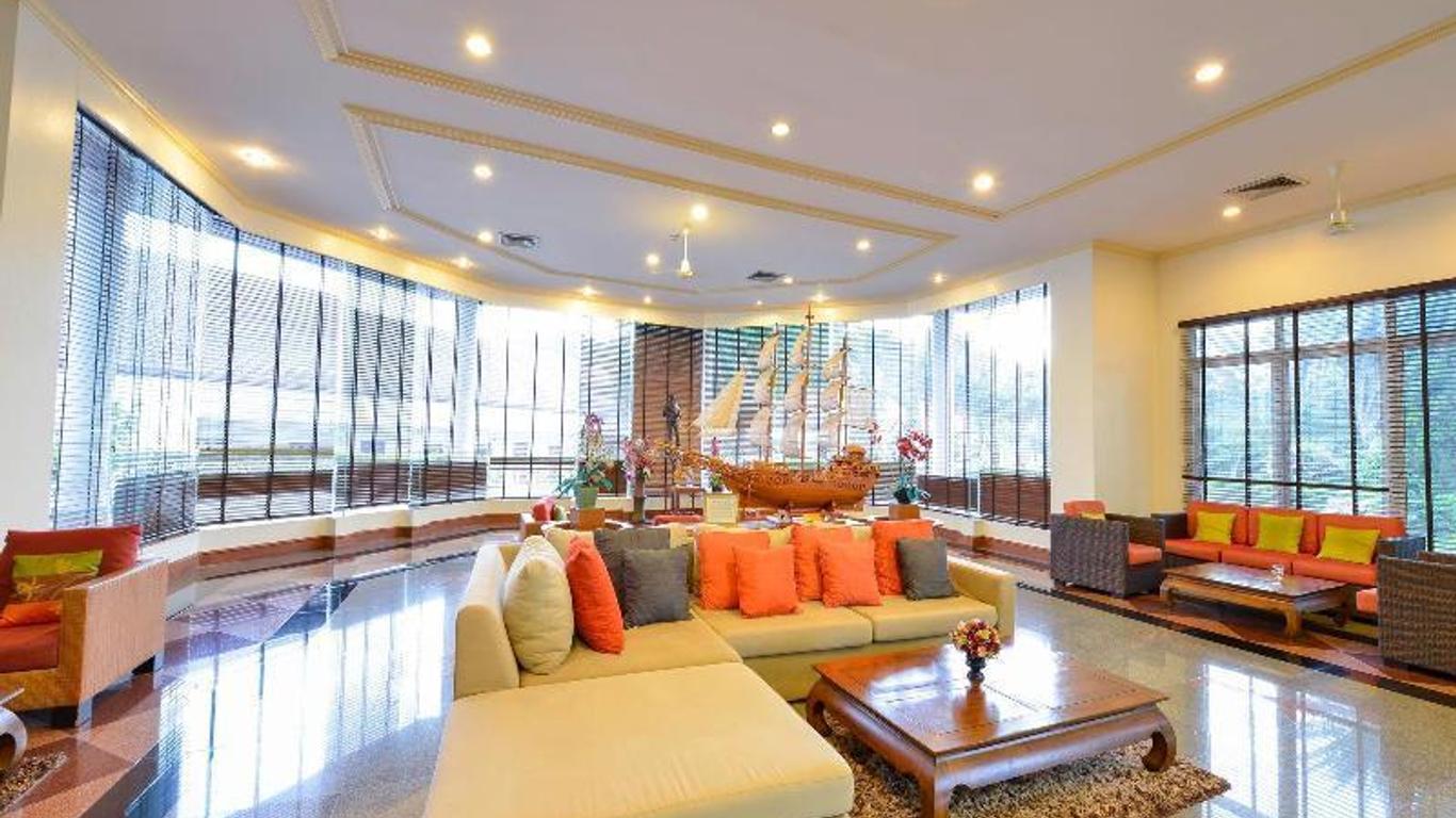 Sir James Resort