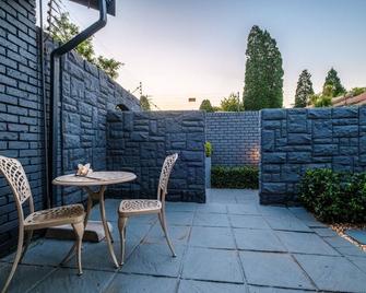 Tranquil bed and breakfast in the heart of Sandton - Benmore - Restaurant