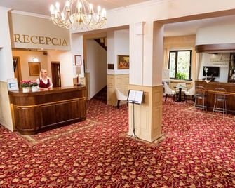 Arkadia - Varsovia - Bar