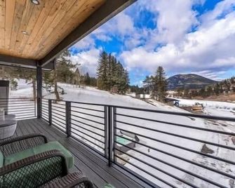 Dandy’s Ranch.\nDream Mountain Home for you to enjoy! Events allow! Pet Friendly. - Morrison - Balcón