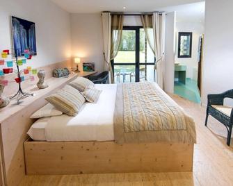 Hôtel Auberge de Chavannes - Courlans - Bedroom