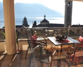 zum Abschalten vom Alltag / 4 pax - Brissago - Balkón