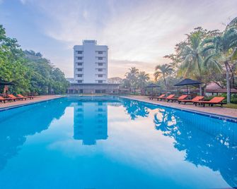 Vivanta Colombo, Airport Garden - Gampaha - Pool