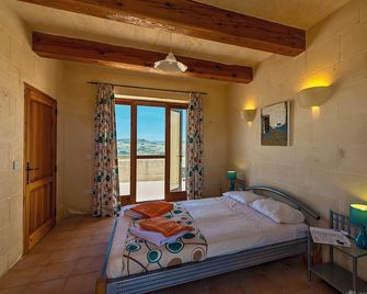 The Blue House Holiday Home - Xagħra - Schlafzimmer