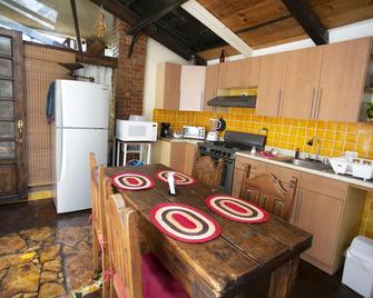 Majikal B&B - Pueblito - Cholula - Kitchen