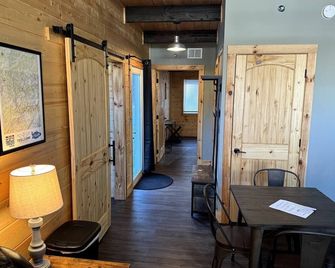 Atv Trailcamp: Larne's Lodge-- Just Seconds From The Hmt Pocahontas Trailhead! - Bramwell - Sala pranzo