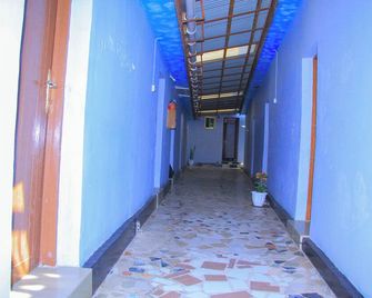 Happy Classic Lodge Mbeya - Mbeya - Hallway