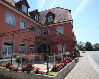 Dettelbach/Aparthotel Alte Schmiede Dettelbach - Dettelbach - Gebäude