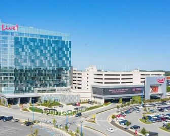 One-Acre Hideaway | Cozy Retreat with Fire Pit - Severn - Building