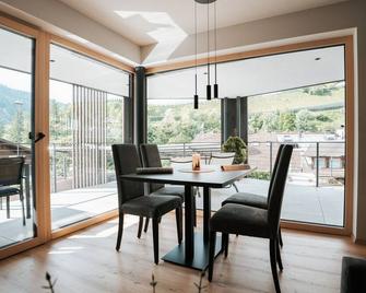 Aktiv Lodge Meran - Terrace One - Saltusio - Essbereich