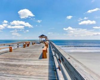 Corner Unit Condo with unobstructed views of the Atlantic by RedAwning - Fernandina Beach - Playa