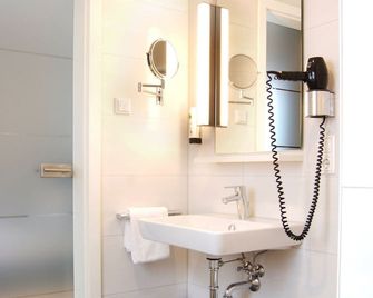 Seeger Living Premium West - Karlsruhe - Bathroom