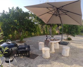 Escapada de ciudad al aire libre - Calafell - Innenhof