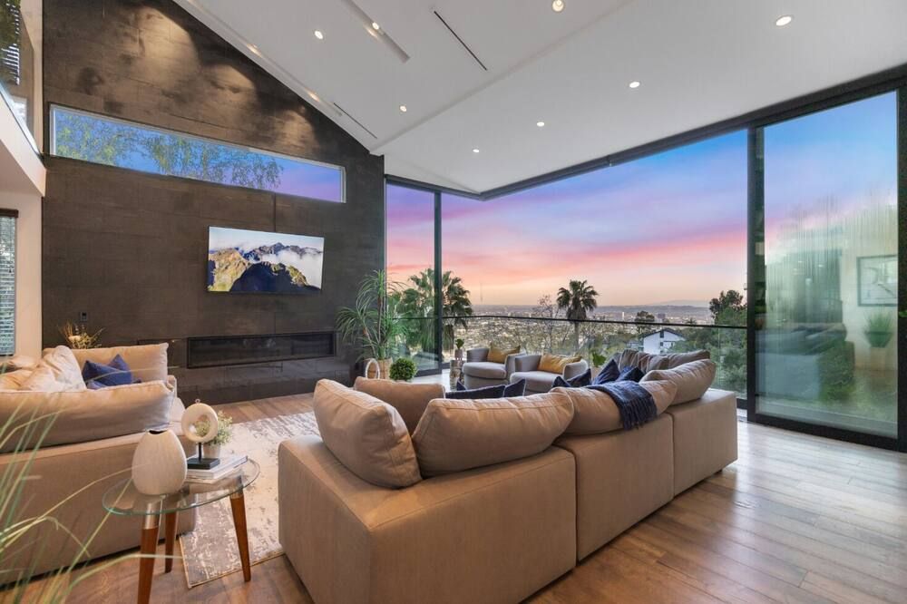 Franklin Modern - לוס אנג'לס - סלון