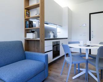 Italianway - Cecchi 18 - Milan - Dining room