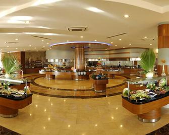 Sea World Resort & Spa - Side - Lobby