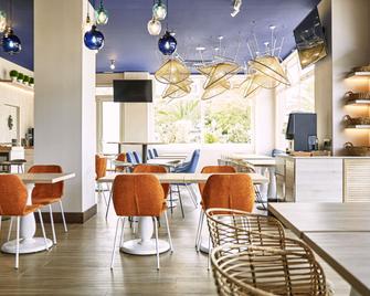 Ibis Elche - Elx - Bar