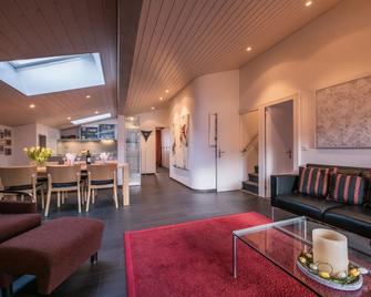 Chalet Primula Penthouse - Lauterbrunnen - Olohuone