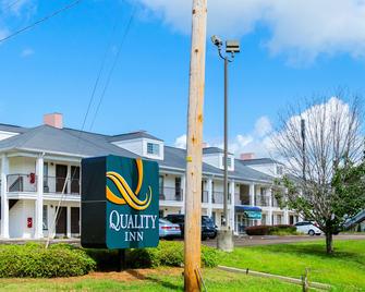 Quality Inn - Vicksburg - Bygning