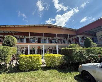 Hotel Arbol de paz - San Ignacio - Edificio