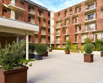 Lagrange Apart'hotel Montpellier Millénaire - Montpellier
