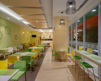 Zest Harbour Bay Batam by Swiss-Belhotel International - Batam - Nhà hàng