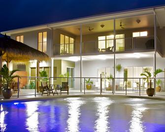 The Coast Motel - Yeppoon - Budova