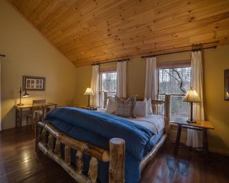 Dancing Bear Lodge - Townsend - Bedroom