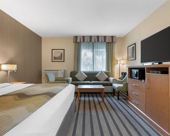 Best Western King George Inn & Suites - Суррей - Спальня