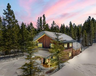 SpringHill Suites by Marriott Island Park Yellowstone - Island Park - Gebäude