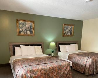 Scottish Inn Near the Falls and Casino - Niagara Falls - Κρεβατοκάμαρα
