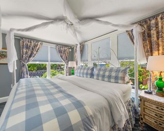 Aerie Bed & Breakfast - New Bern