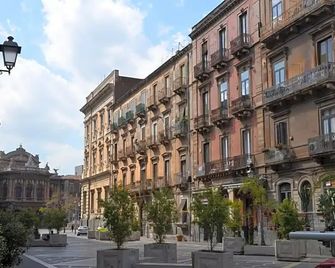B&B Chapo - Catania - Vista del exterior