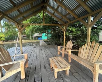 Ocean view, Relax and escape at this peaceful peace of this tropical paradise. - Bocas del Toro - Patio