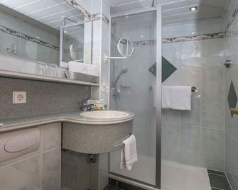 Kurhotel Unter den Linden - Bad Füssing - Łazienka