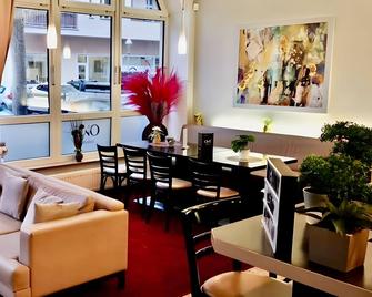 Alfa Hotel - Berlín - Menjador