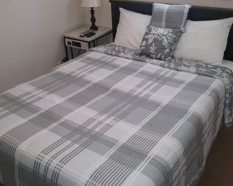Cozy 1 Br Efficiency Apt Close To Ttu And Downtown - Cookeville - Bedroom